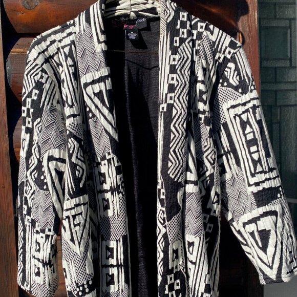 Peck & Peck Jackets & Blazers - Woman's Peck & Peck Black & White Geo Over Shirt Jacket Blazer Top Size Medium